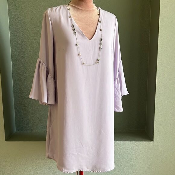 Chelsea28 Bell Sleeve Shift Dress - Picture 1 of 6